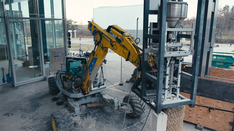 HEAP-Schreitbagger baut Struktur auf der Baustelle